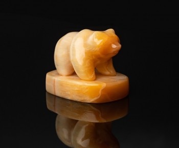 Скульптура «Медведь». Селенит малый, упаковка: деревянный ящик